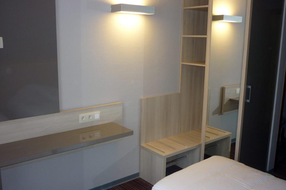 Hotel Les 100 Ciels Saint-Hubert Bilik gambar